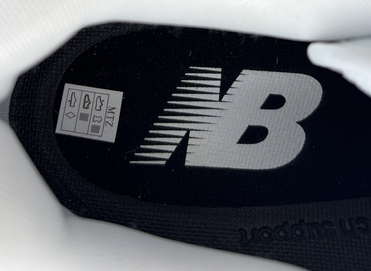 New Balance 550 womens trainers. UK size 4. RRP £100 image 4