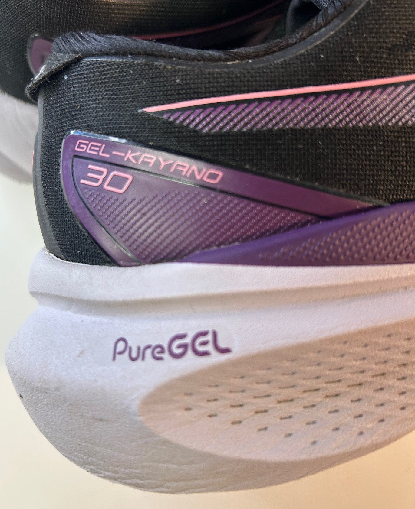 Asics Gel Kayano 30. UK 7.5. Unsold high street stock. RRP£125 image 9