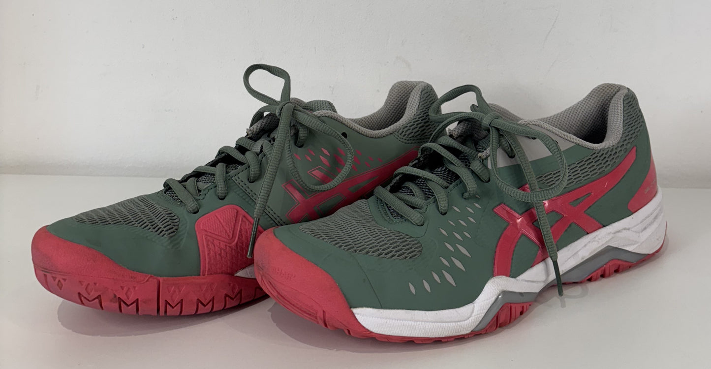 Asics Netburner trainers. UK size 7. RRP £125 image 0