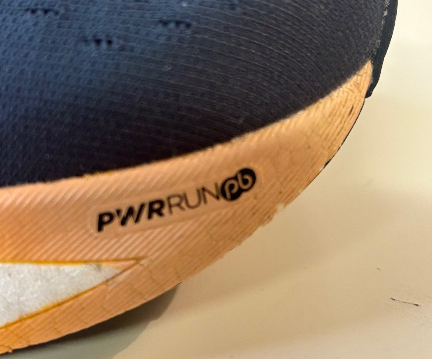 Saucony Triumph 22. UK size 6.5. Unsold high street stock. RRP£140 image 9