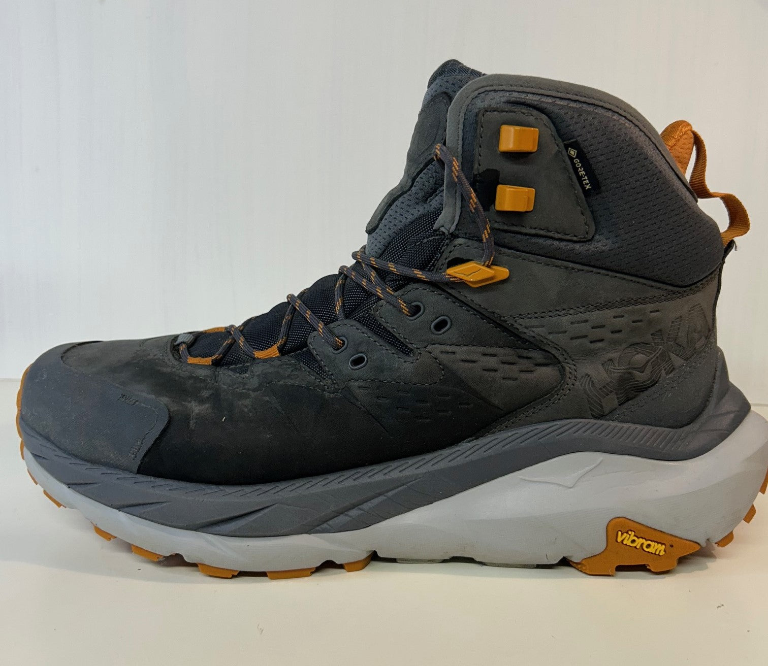 Hoka Kaha 2 GTX Mens Walking Boots. UK 10. Unsold high street stock. RRP £190 image 2