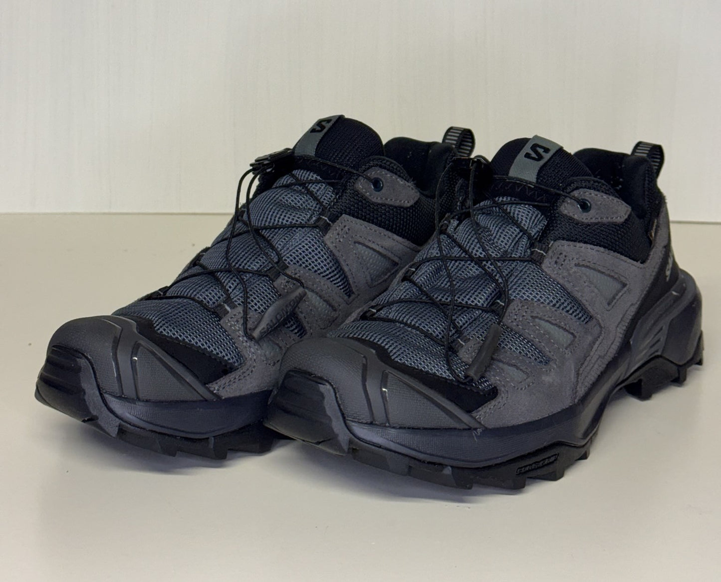 Salomon X Ultra 360 Low. Size 6. Unsold high street stock. RRP £140 image 0