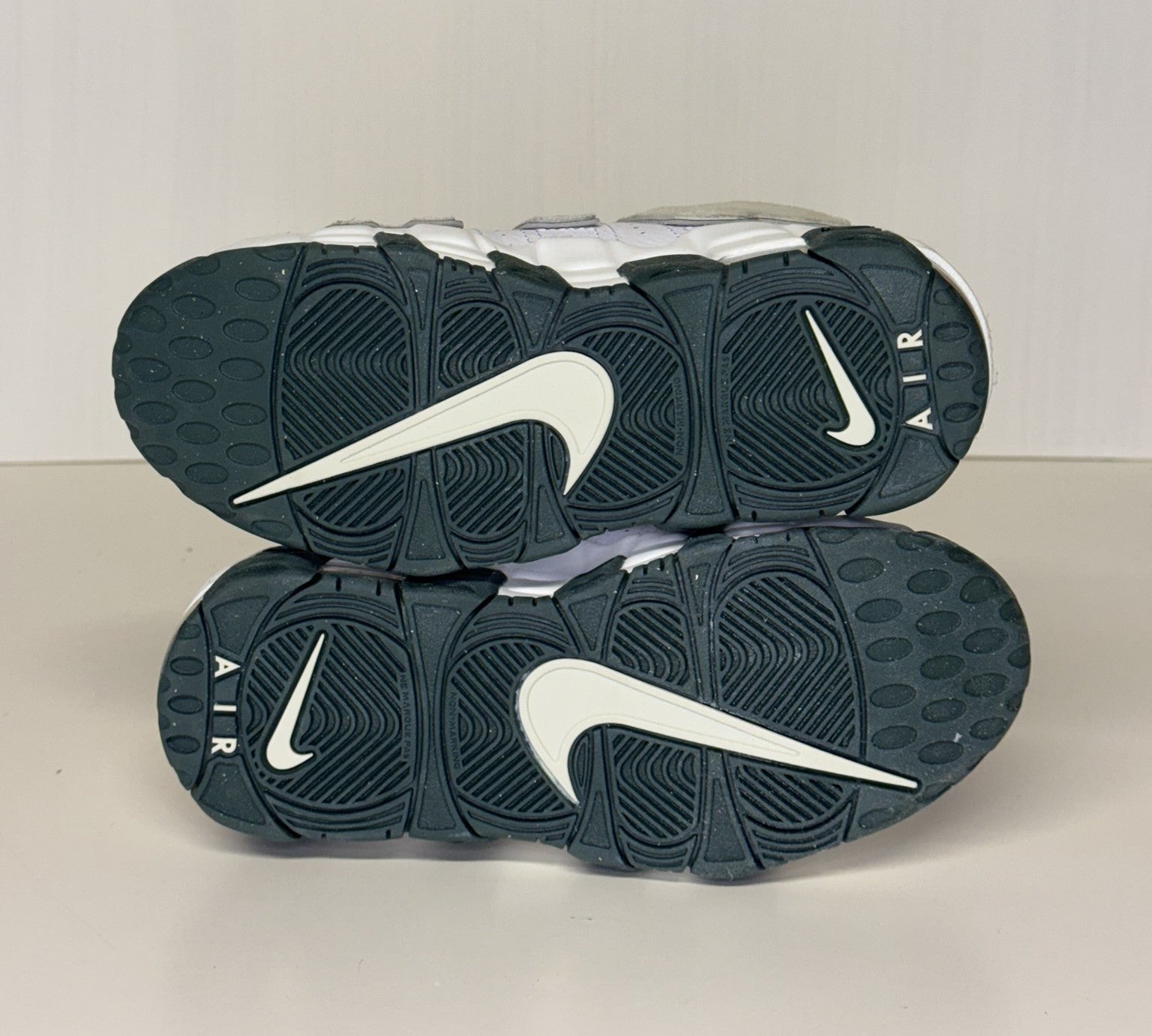 Nike Air Uptempo Junior. Size 13. Unsold high street stock. RRP£75 image 7