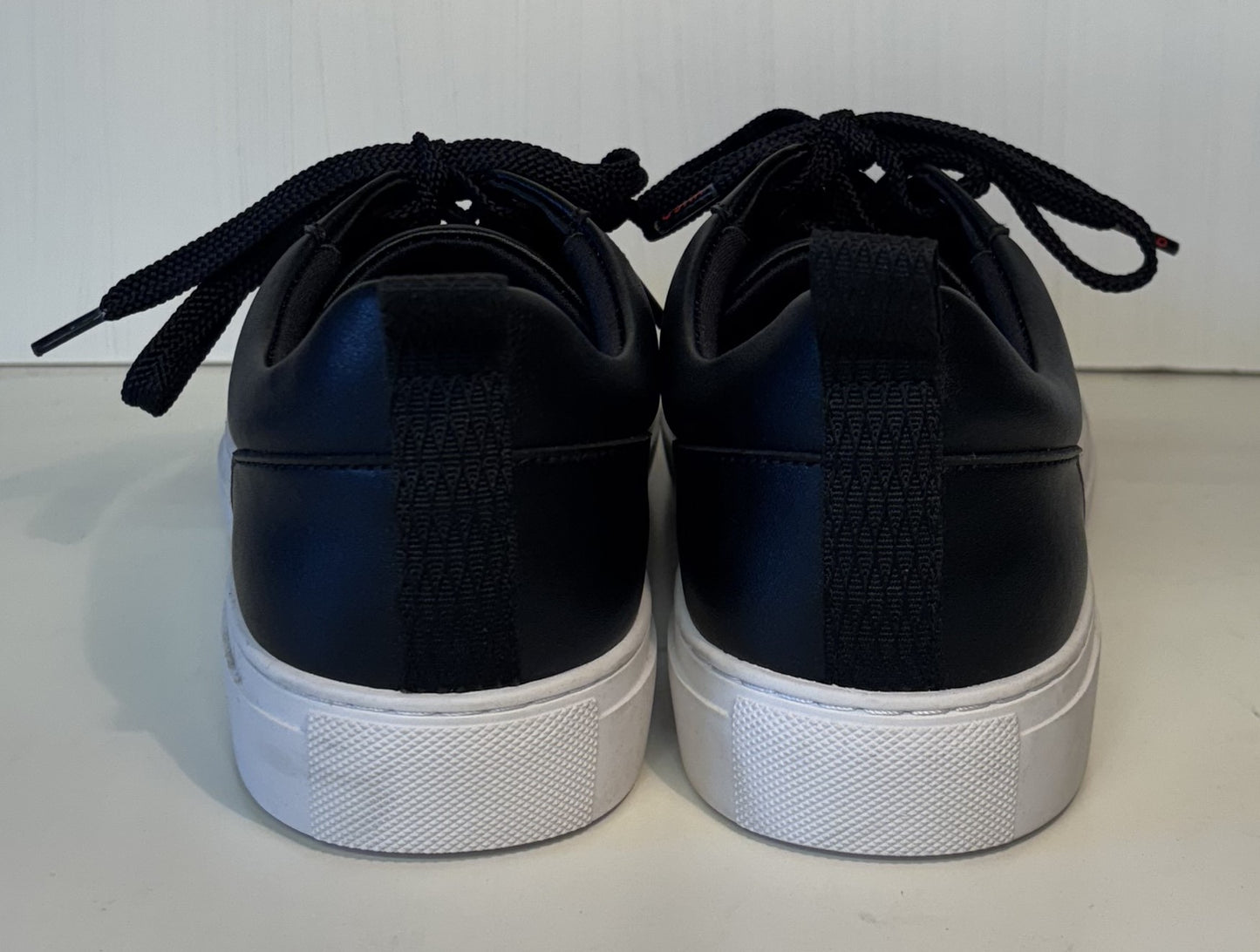 Hugo Boss Morrie trainers size8, Unsold demonstration stock RRP£100 image 5