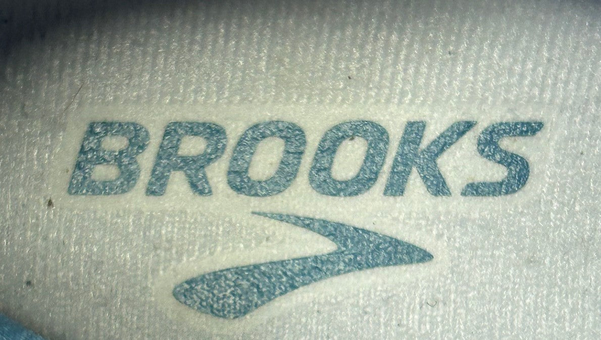 Brooks Adrenaline GTS-23 Womens Running Shoes. New & never owned. RRP £135 image 3