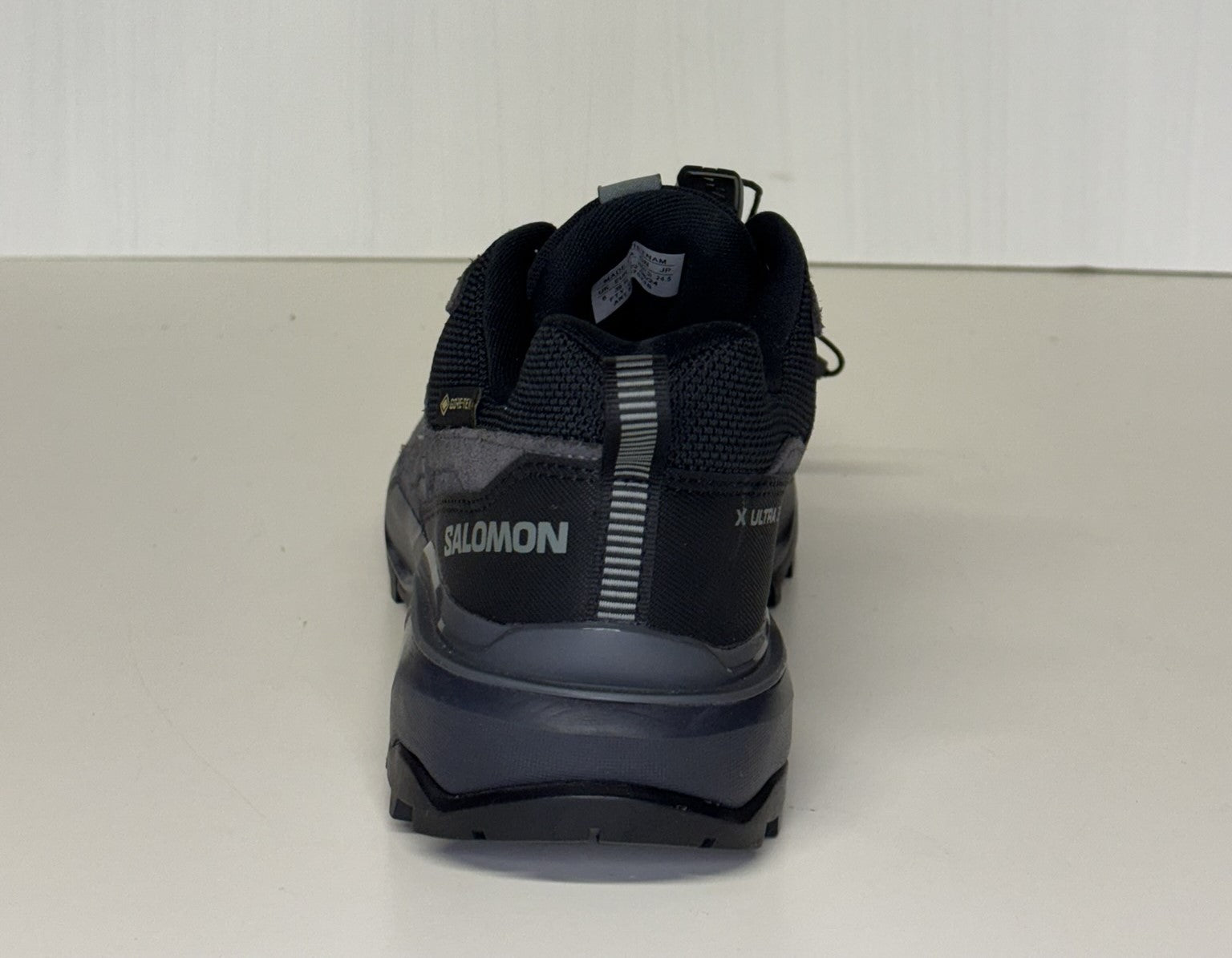 Salomon X Ultra 360 Low. Size 6. Unsold high street stock. RRP £140 image 5