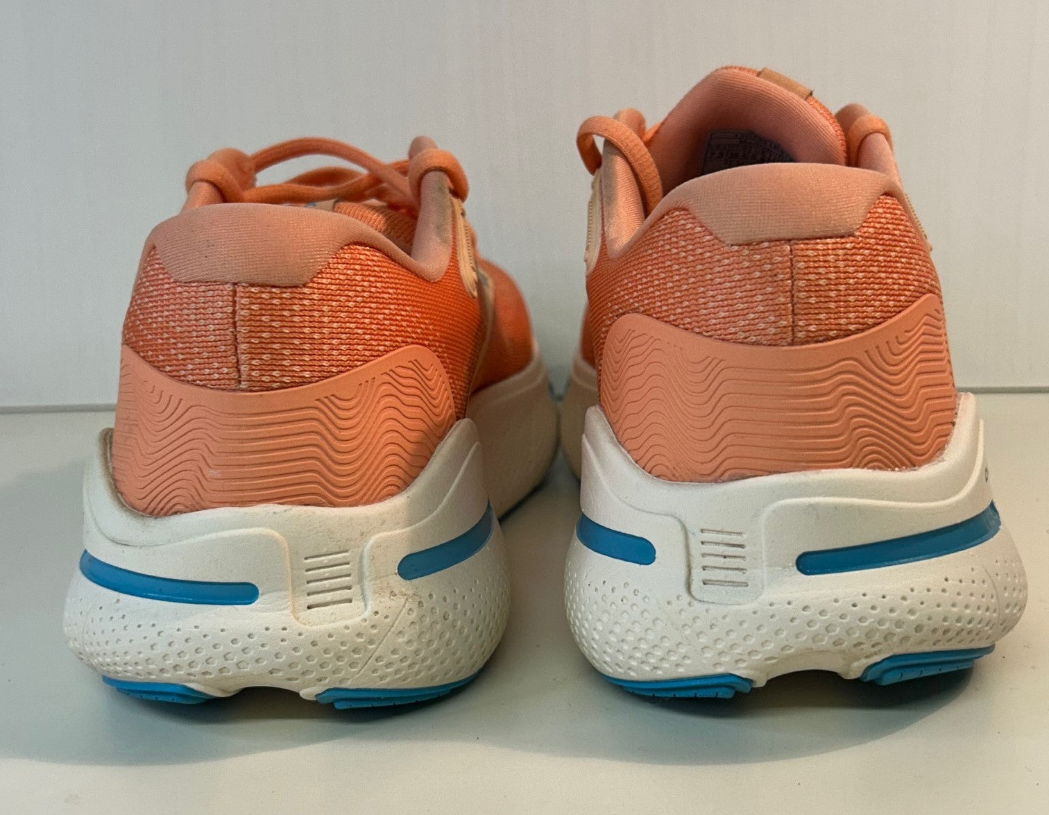 Brooks Ghost Max 1 Women's Running Shoes. UK 5.5 RRP £140 image 4