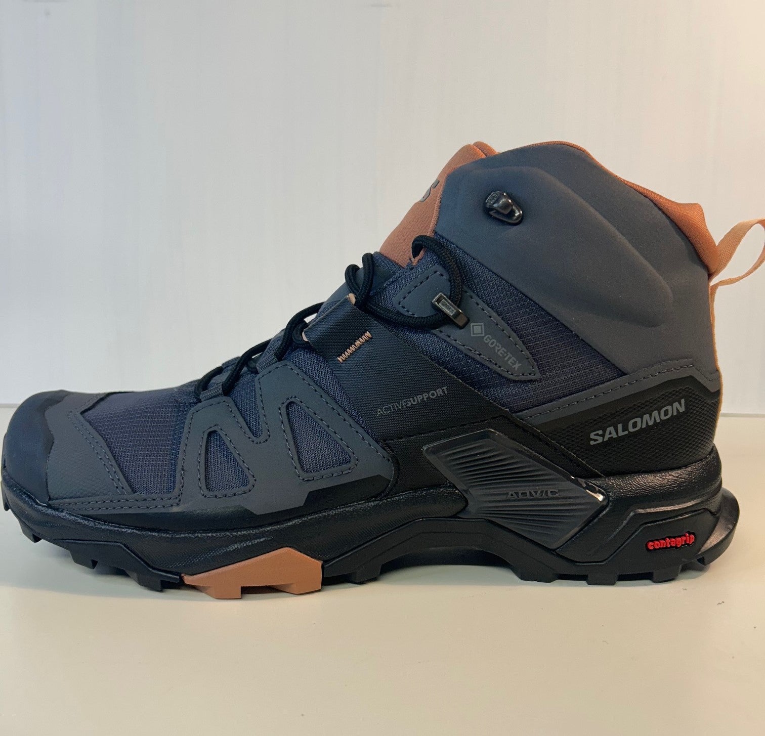 Salomon X Ultra 4 Mid GTX Walking Boots. UK 8. Ex high street stock. RRP £170 image 3