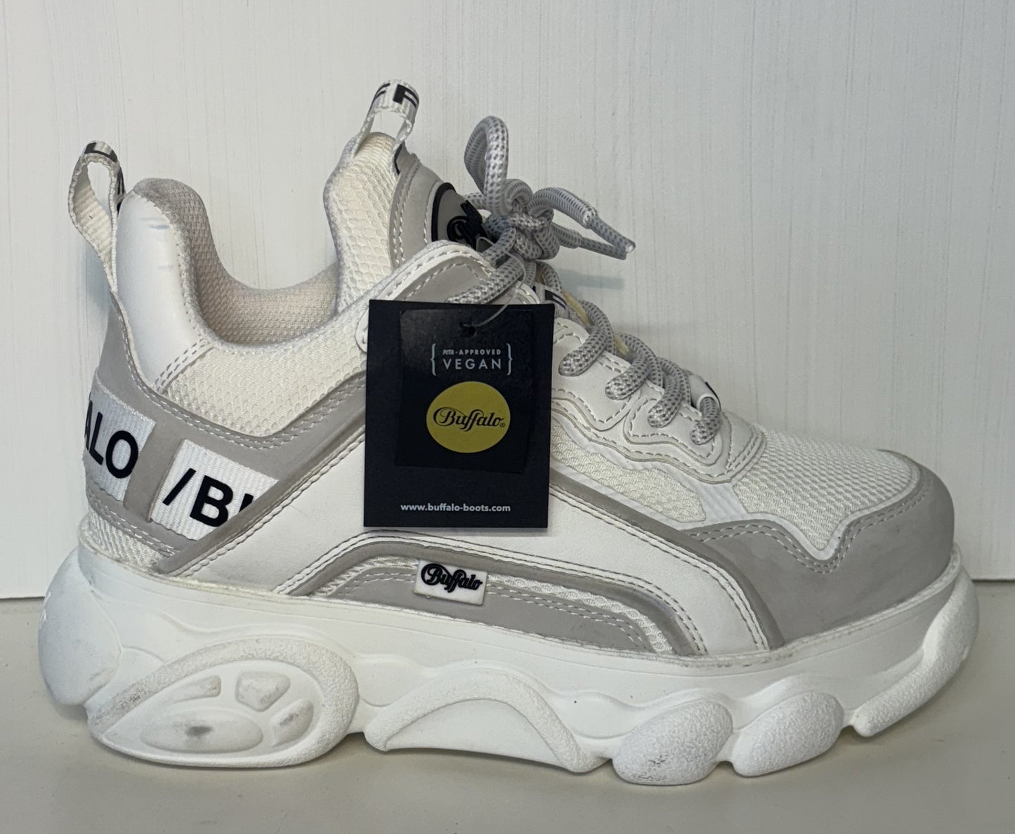 Buffalo CLD Chai trainers. UK size 5. RRP £93.00 image 2