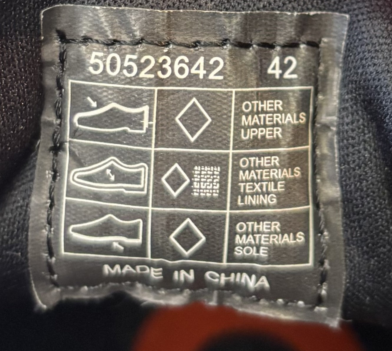 Hugo Boss Morrie trainers size8, Unsold demonstration stock RRP£100 image 3