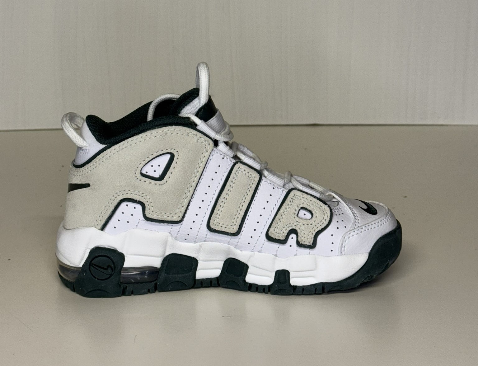 Nike Air Uptempo Junior. Size 13. Unsold high street stock. RRP£75 image 3
