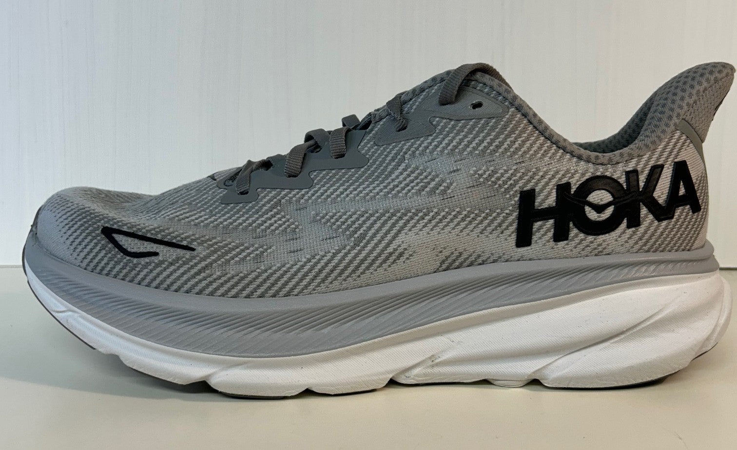 Hoka clifton 9 Men’s Grey Trainers. UK 9.5. Unsold high street stock. RRP £130 image 1