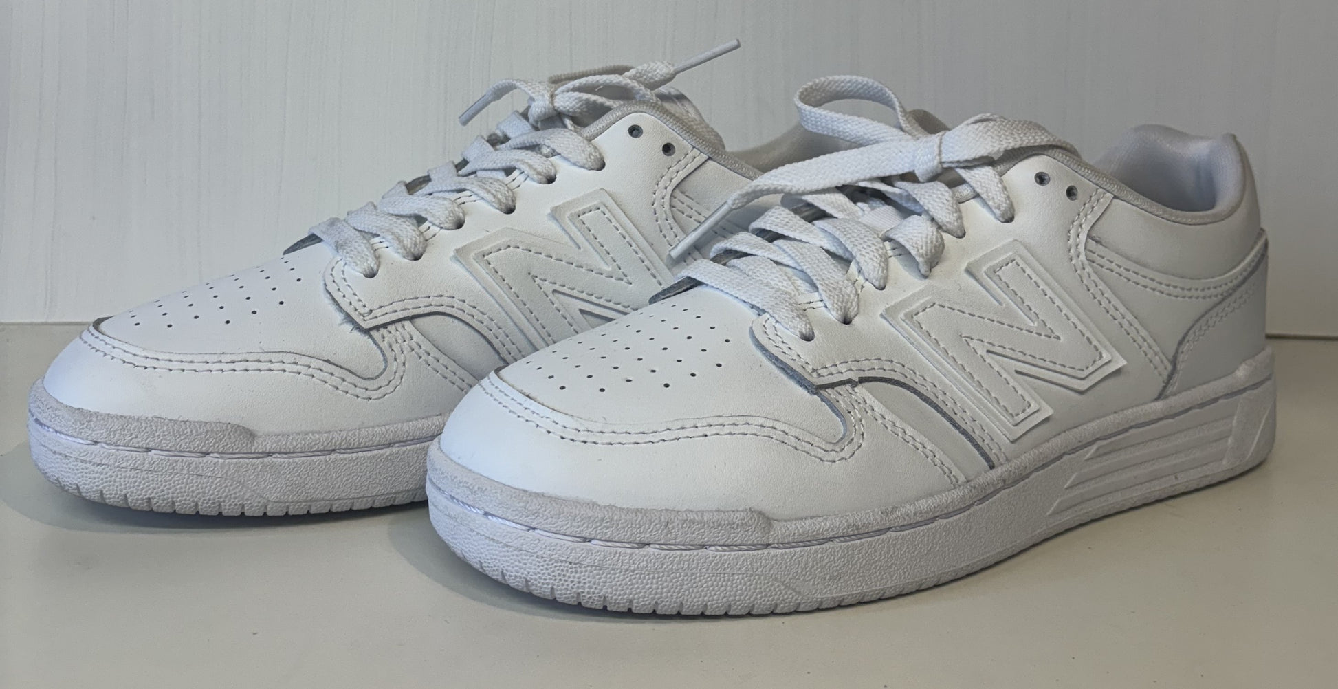 New Balance 480 womens trainers. UK Size 5. RRP £90 image 1