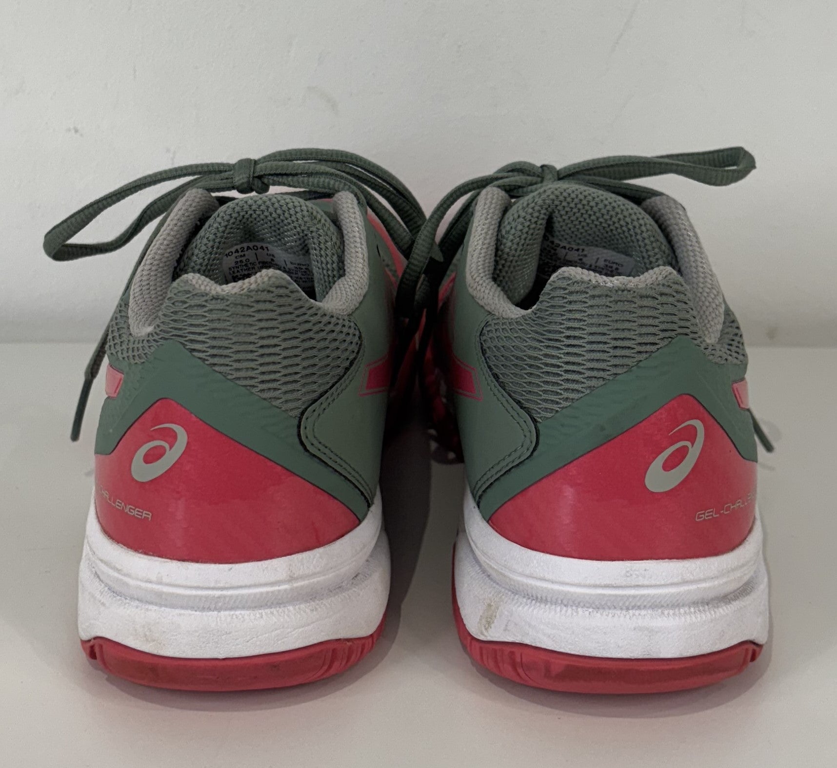 Asics Netburner trainers. UK size 7. RRP £125 image 5