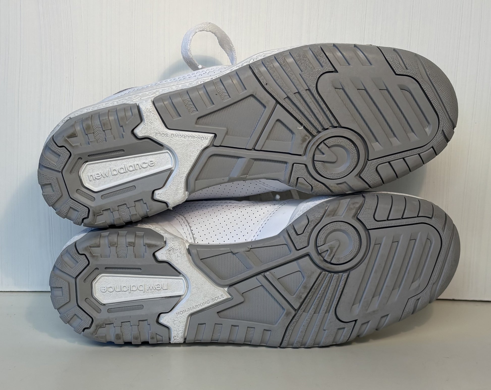 New Balance 550 womens trainers. UK size 4. RRP £100 image 5