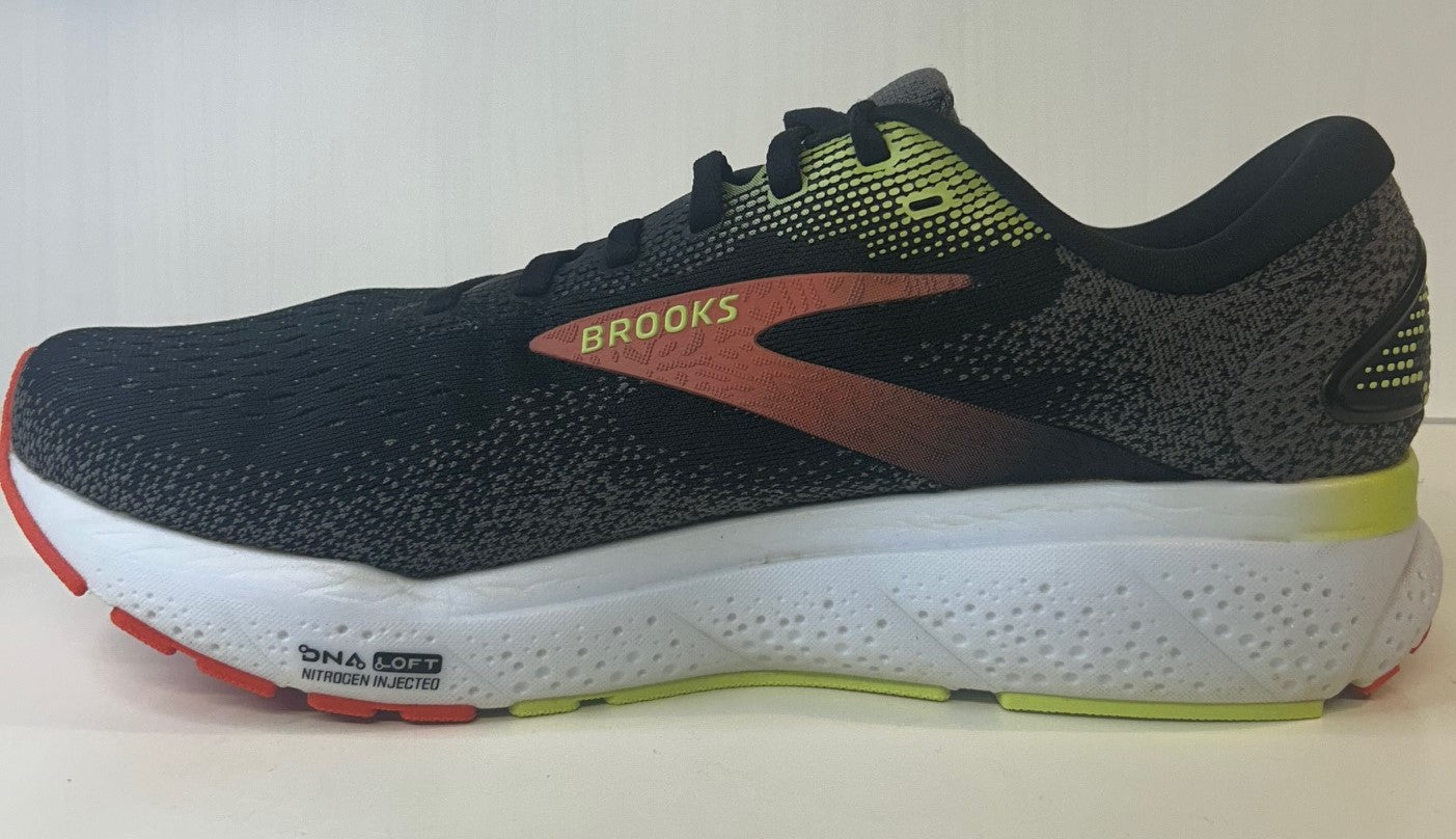 Brooks Ghost 16 running shoes. UK 7.5. RRP £135 image 2