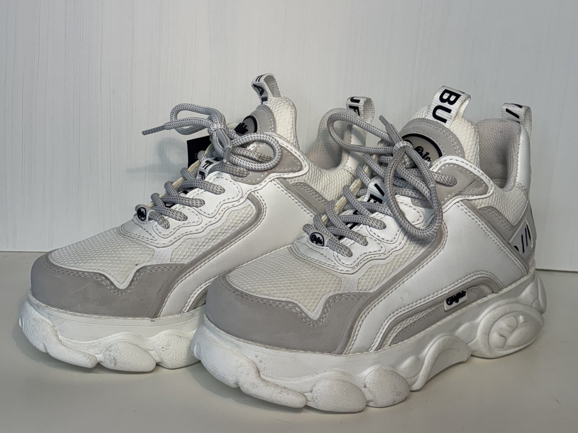 Buffalo CLD Chai trainers. UK size 5. RRP £93.00 image 0