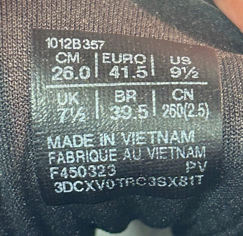 Asics Gel Kayano 30. UK 7.5. Unsold high street stock. RRP£125 image 3