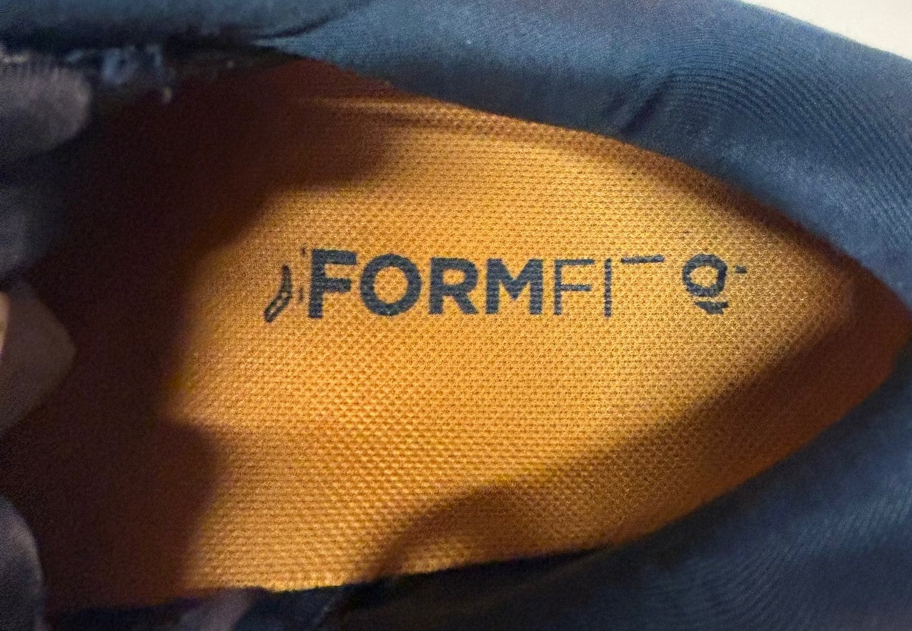 Saucony Triumph 22. UK size 6.5. Unsold high street stock. RRP£140 image 4