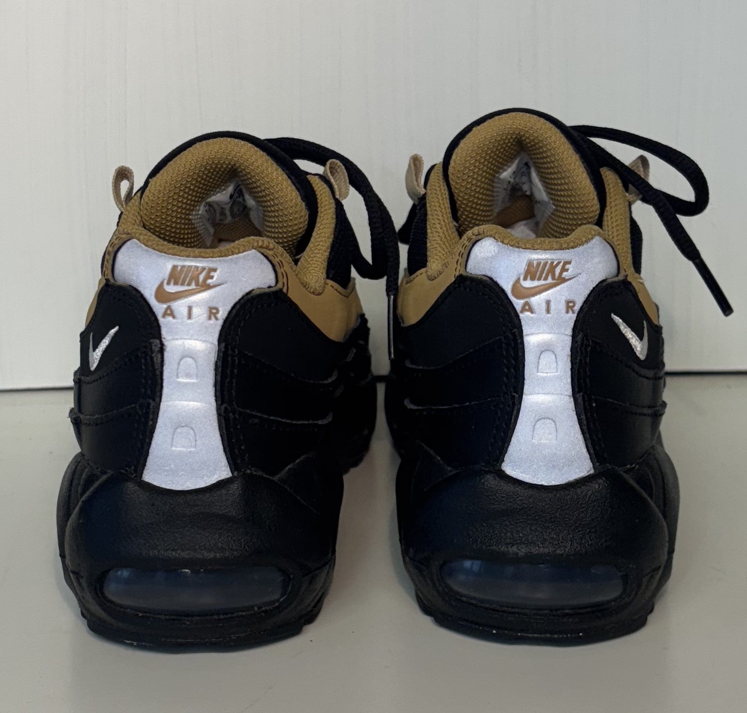 Nike Airmax 95 trainers. UK size 3. RRP £144 image 6