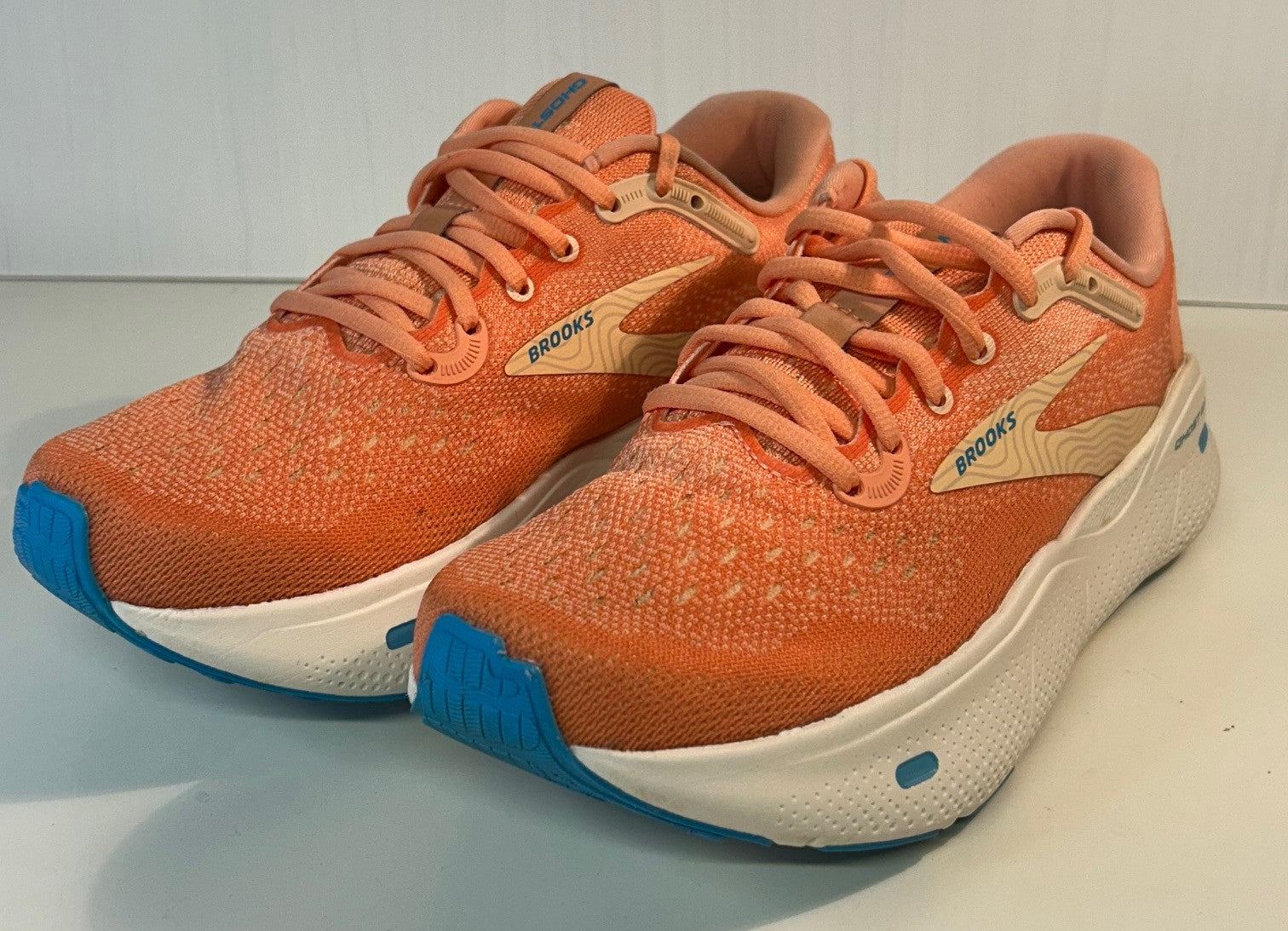 Brooks Ghost Max 1 Women's Running Shoes. UK 5.5 RRP £140 image 0