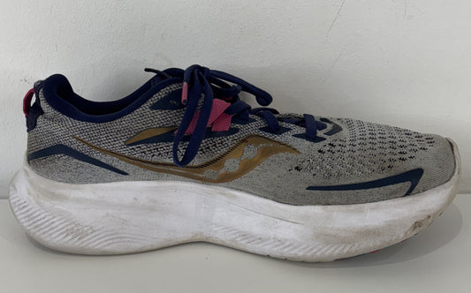 Saucony Guide16 running shoes. UK size 6. RRP £114 image 0