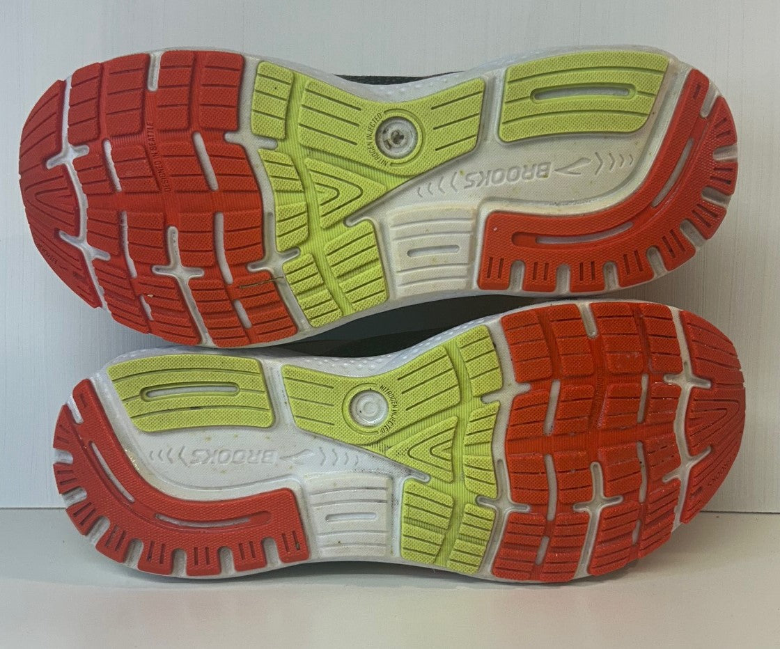 Brooks Ghost 16 running shoes. UK 7.5. RRP £135 image 4