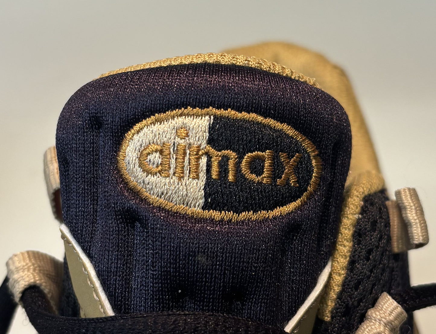 Nike Airmax 95 trainers. UK size 3. RRP £144 image 4