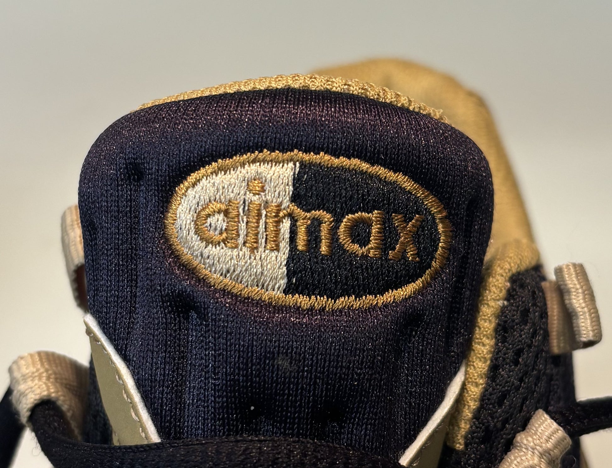 Nike Airmax 95 trainers. UK size 3. RRP £144 image 4