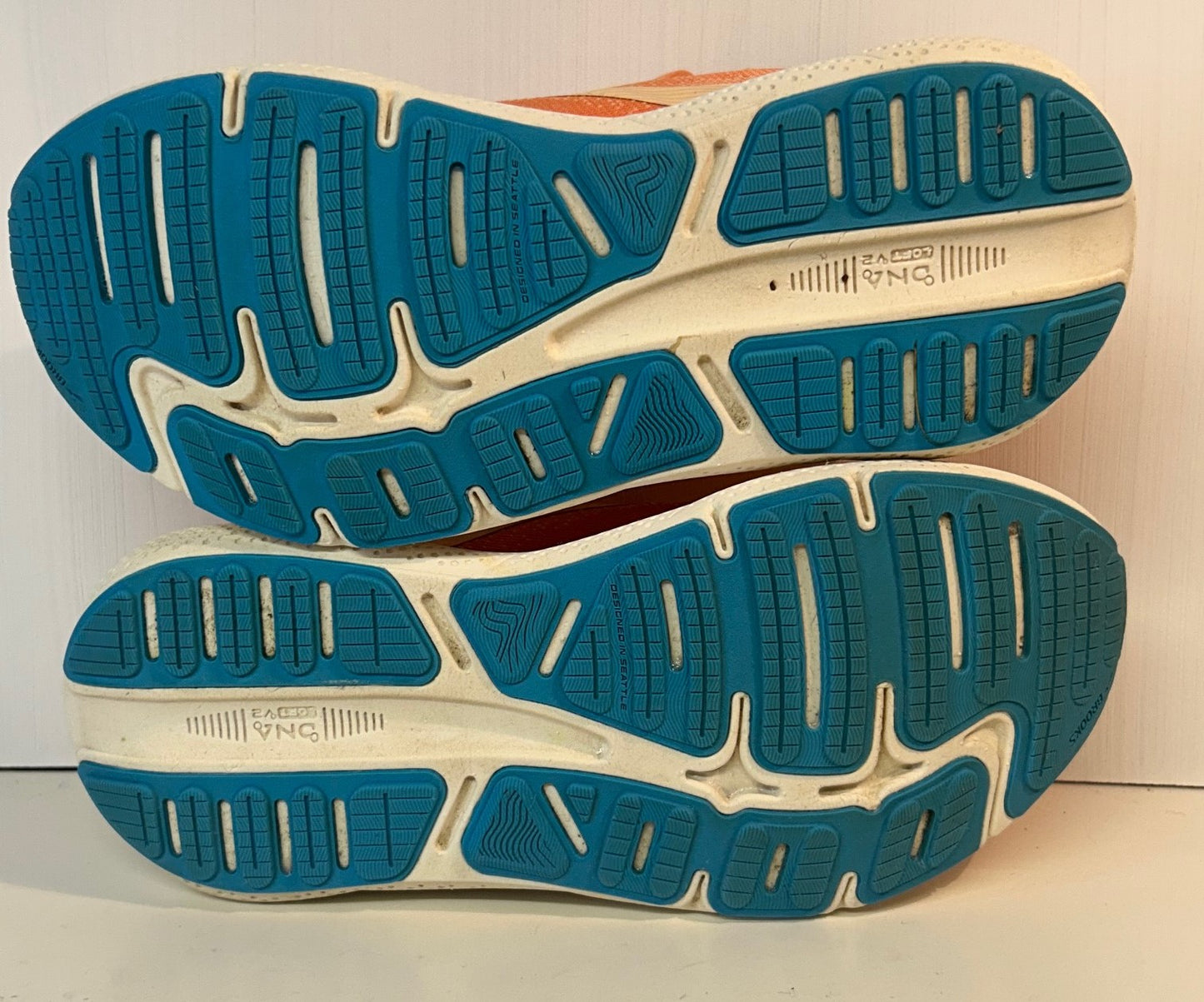 Brooks Ghost Max 1 Women's Running Shoes. UK 5.5 RRP £140 image 5